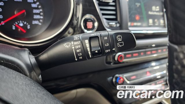 Kia Canival 2019 — photo 28