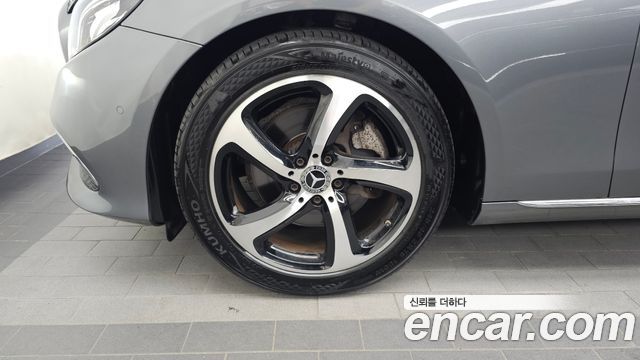 Mercedes-Benz E-Class 2020 — photo 5