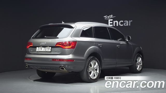 Audi Q7 2015 — photo 2