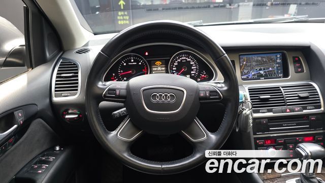 Audi Q7 2015 — photo 13