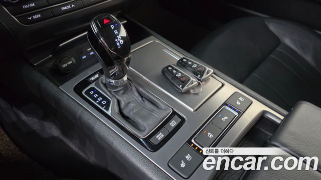 Hyundai Genesis 2016 — photo 9