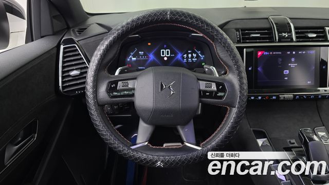 Citroën / DS DS7 2019 — photo 19