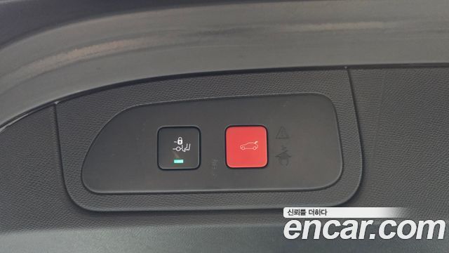 Citroën / DS DS7 2019 — photo 23