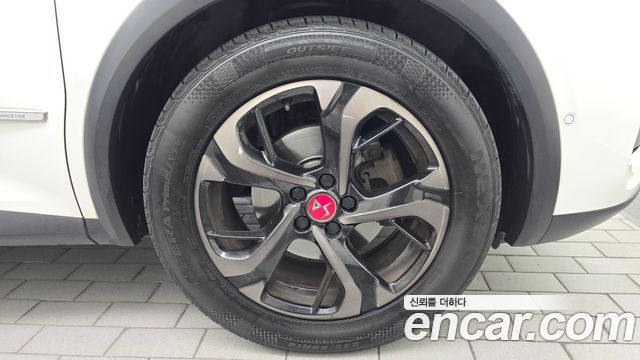 Citroën / DS DS7 2019 — photo 7