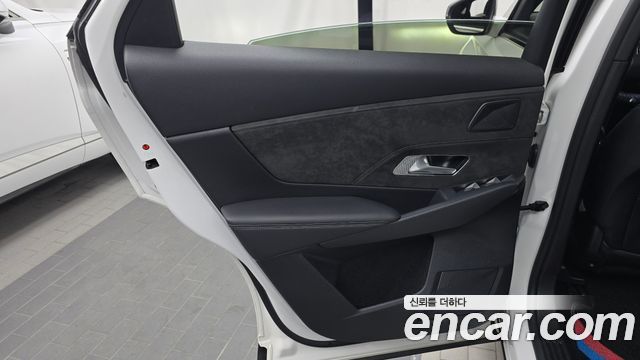 Citroën / DS DS7 2019 — photo 15