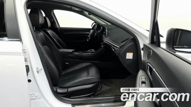 Hyundai Sonata 2020 — photo 12