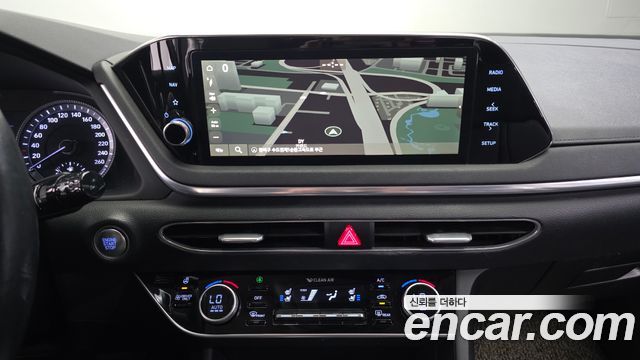 Hyundai Sonata 2020 — photo 15