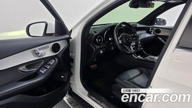 Mercedes-Benz GLC-Class 2021 — photo 13