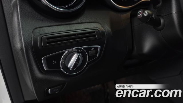 Mercedes-Benz GLC-Class 2021 — photo 25
