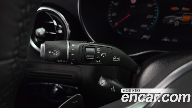 Mercedes-Benz GLC-Class 2021 — photo 26
