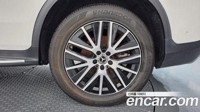 Mercedes-Benz GLC-Class 2021 — photo 7