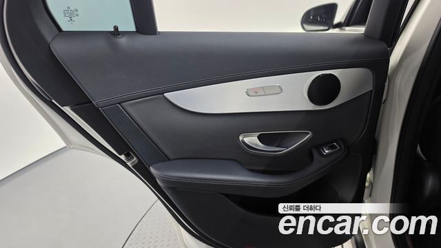 Mercedes-Benz GLC-Class 2021 — photo 15