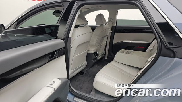 Hyundai Grandeur 2023 — photo 18