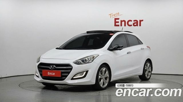 Hyundai i30 2012 — photo 1