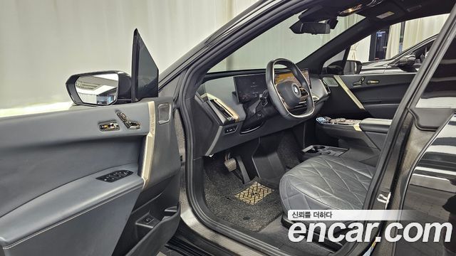 BMW iX 2022 — photo 13