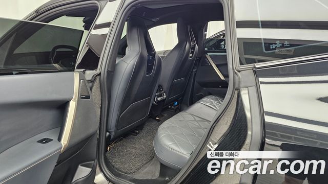BMW iX 2022 — photo 17