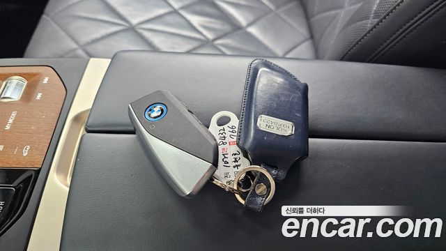 BMW iX 2022 — photo 21