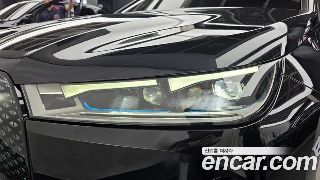 BMW iX 2022 — photo 8