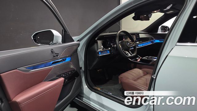 BMW 7-Series 2025 — photo 10