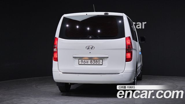 Hyundai Starex 2017 — photo 4