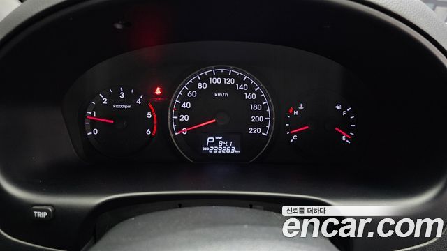 Hyundai Starex 2017 — photo 8