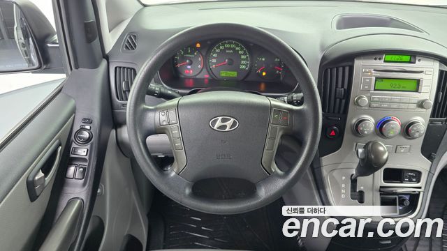 Hyundai Starex 2014 — photo 13