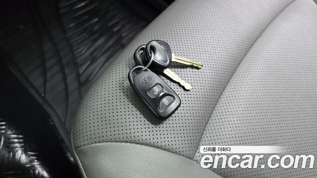 Hyundai Starex 2014 — photo 16