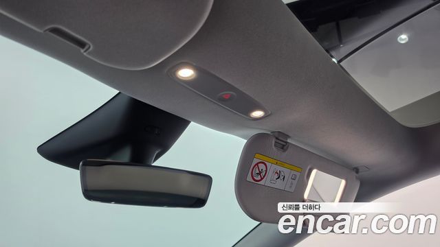 Tesla Model Y 2025 — photo 28