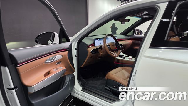 Genesis GV70 2025 — photo 13