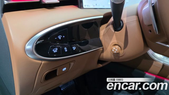 Genesis GV70 2025 — photo 18