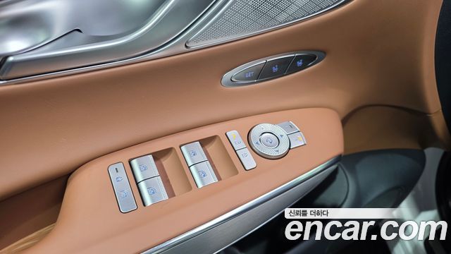 Genesis GV70 2025 — photo 28