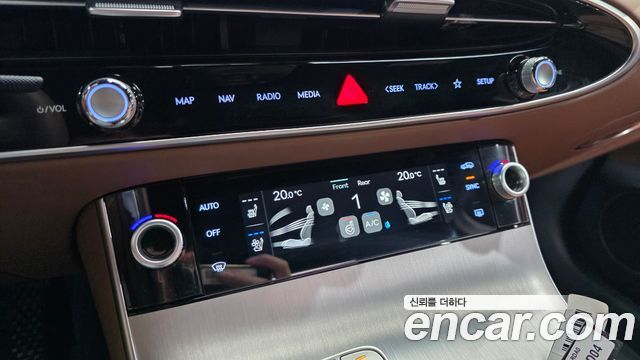 Genesis GV70 2025 — photo 31