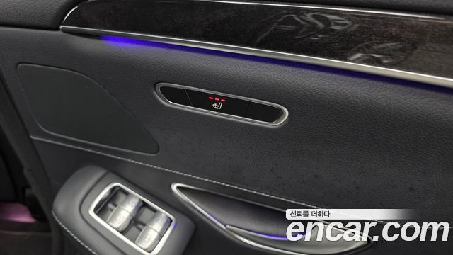Mercedes-Benz S-Class 2020 — photo 24