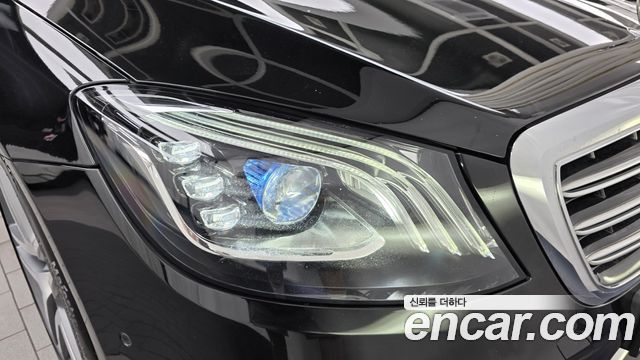 Mercedes-Benz S-Class 2020 — photo 8