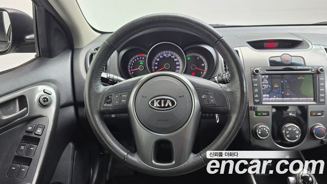 Kia Porte 2011 — photo 13