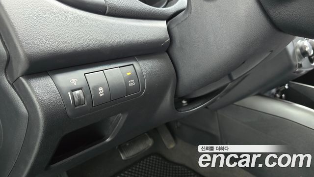 Kia Porte 2011 — photo 17