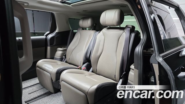 Kia Canival 2025 — photo 18