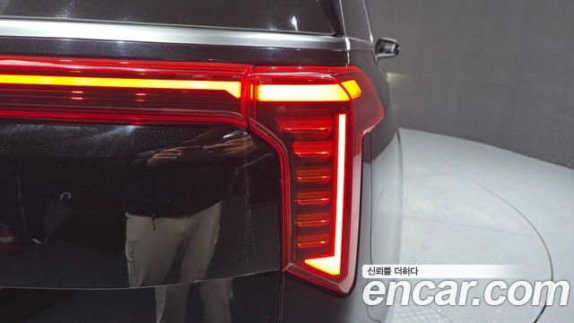 Kia Canival 2025 — photo 9