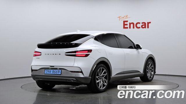 Genesis GV60 2022 — photo 2