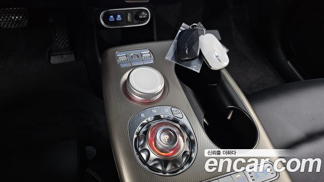 Genesis GV60 2022 — photo 12