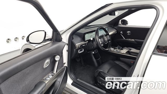 Genesis GV60 2022 — photo 13