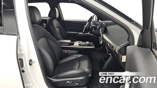 Genesis GV60 2022 — photo 17