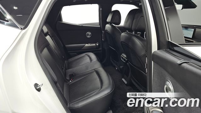 Genesis GV60 2022 — photo 18