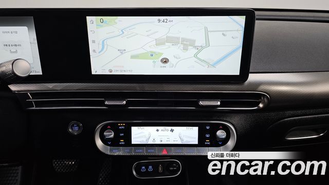 Genesis GV60 2022 — photo 20