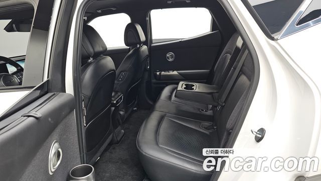 Genesis GV60 2022 — photo 16