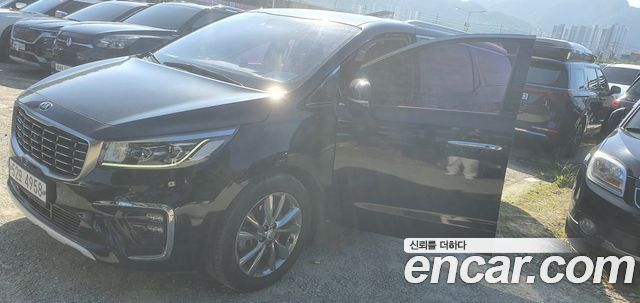 Kia Canival 2019 — photo 3