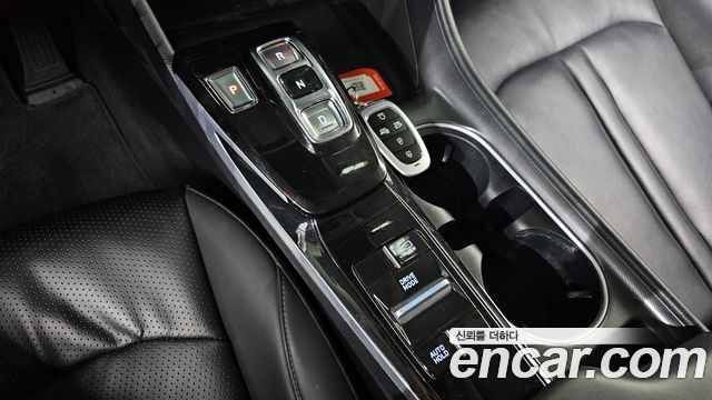 Hyundai Sonata 2020 — photo 12