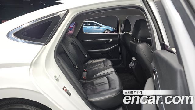 Hyundai Sonata 2020 — photo 17