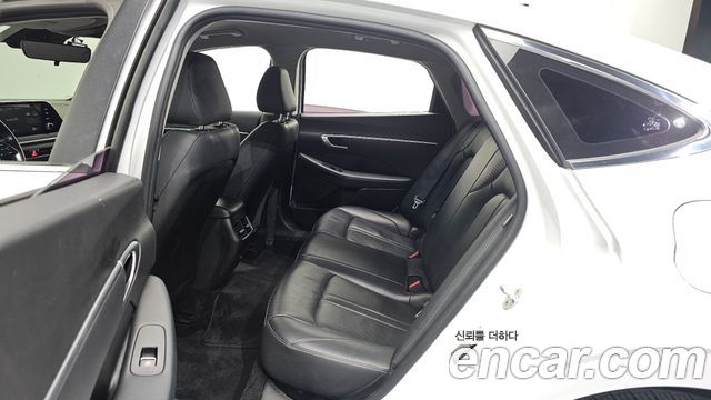 Hyundai Sonata 2020 — photo 18