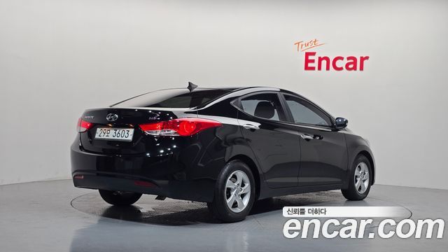 Hyundai AVANTE 2014 — photo 2
